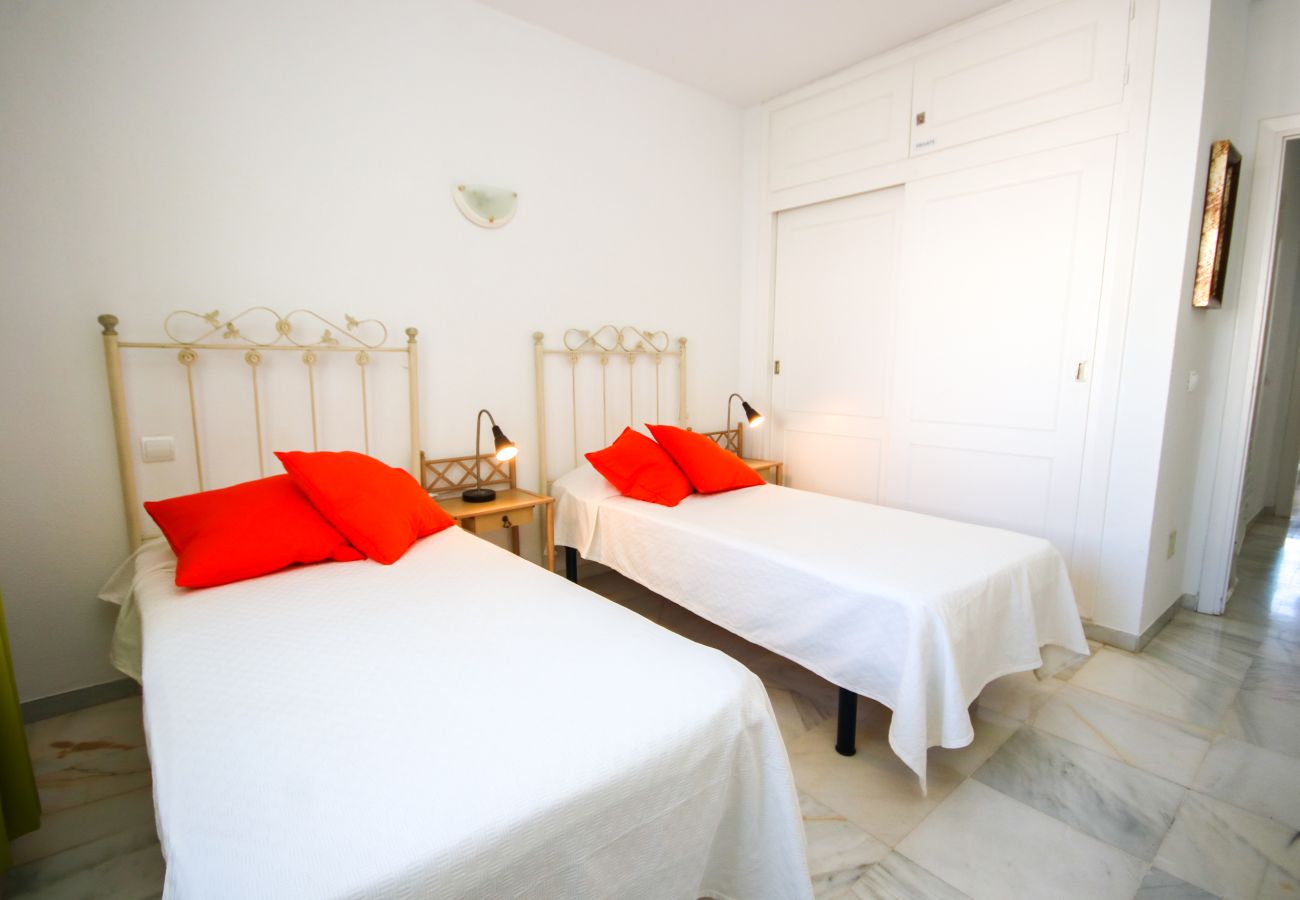 Apartamento en Benahavís - Apartamento  encantado en Pueblo Cortes del Golf Benahavis