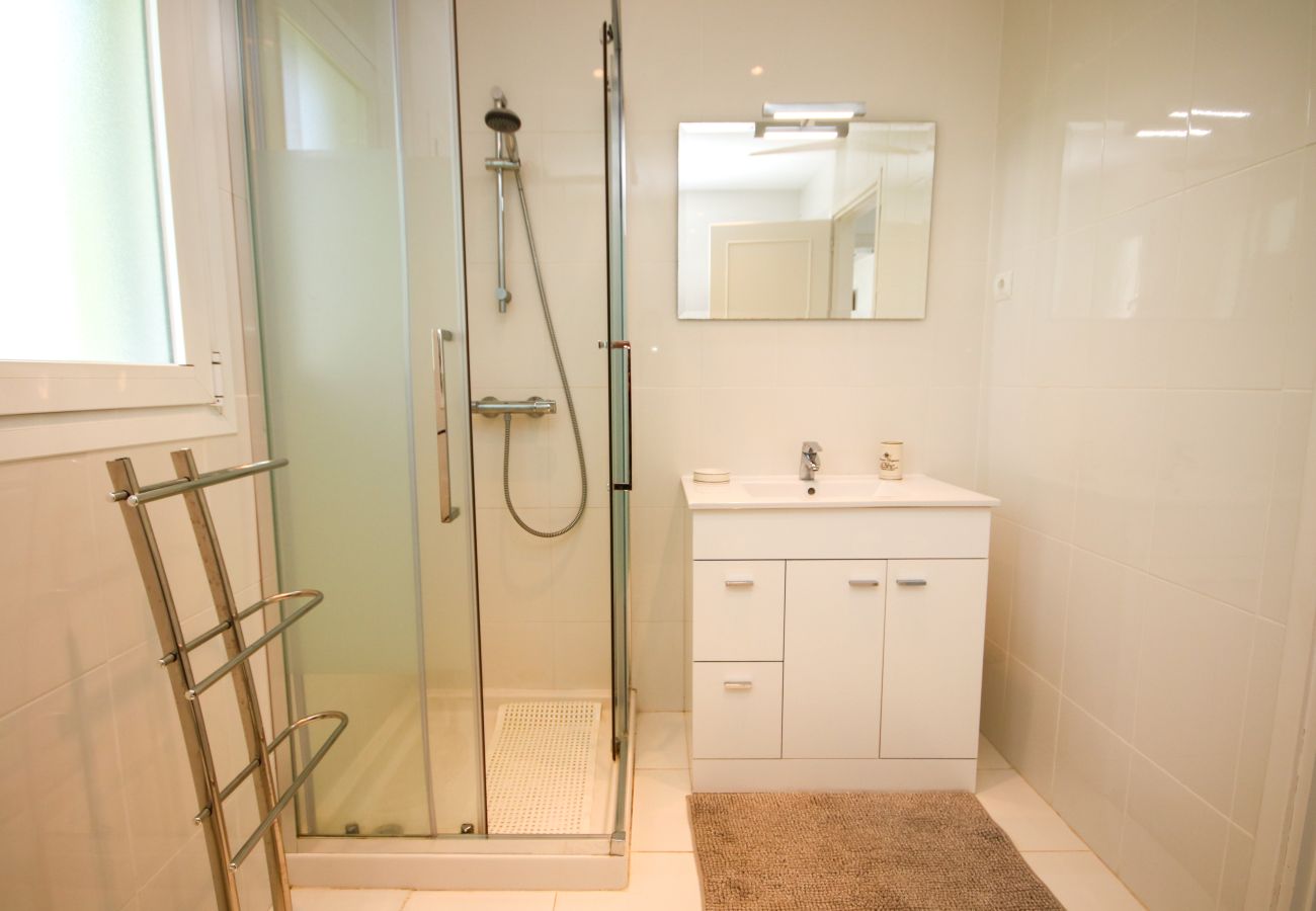 Apartamento en Benahavís - Apartamento  encantado en Pueblo Cortes del Golf Benahavis