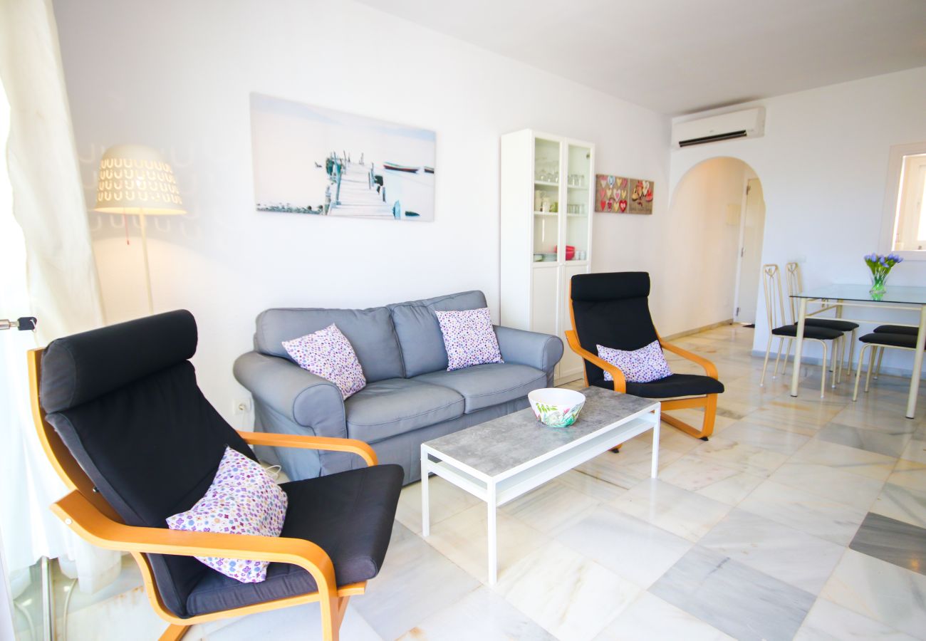 Apartamento en Benahavís - Apartamento  encantado en Pueblo Cortes del Golf Benahavis