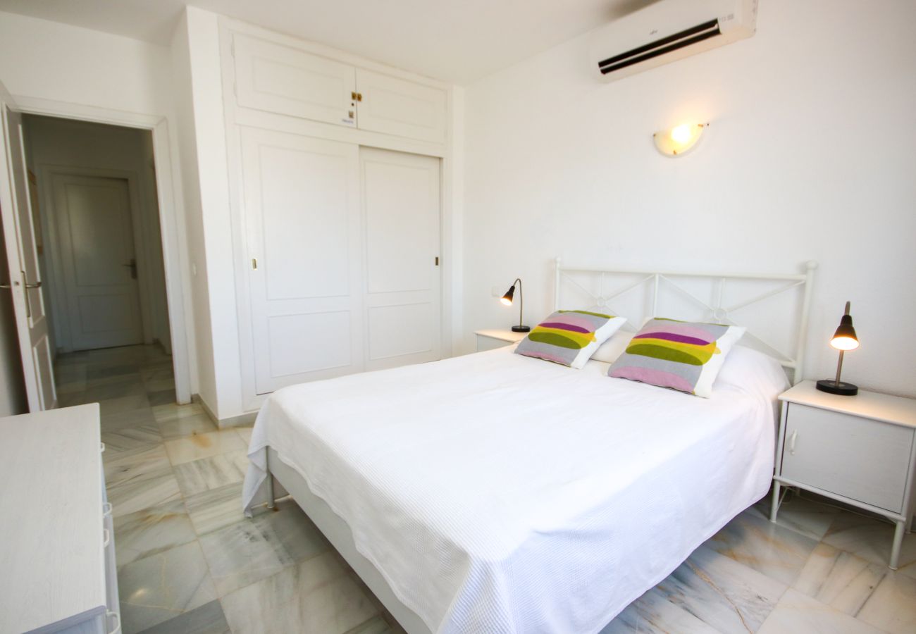 Apartamento en Benahavís - Apartamento  encantado en Pueblo Cortes del Golf Benahavis