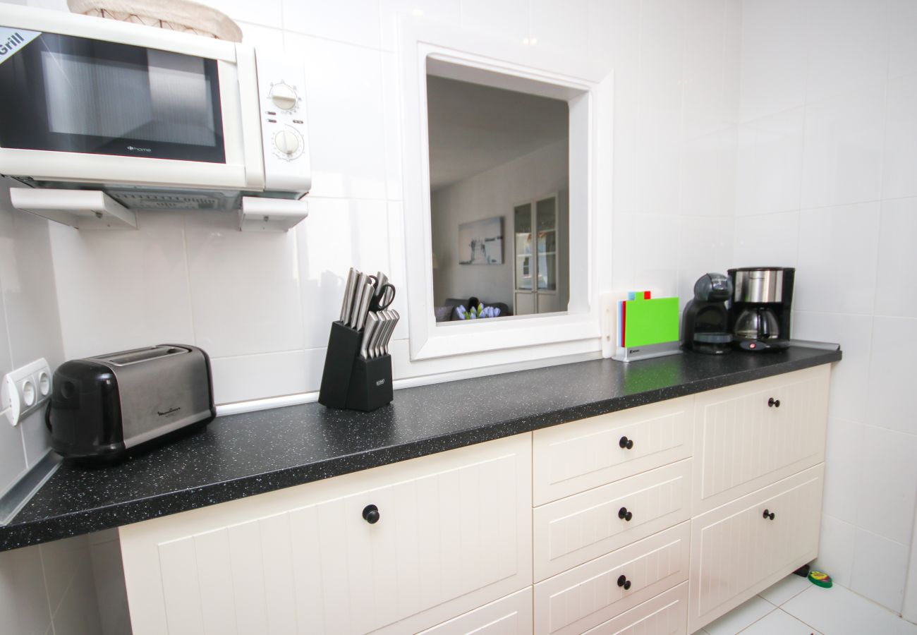 Apartamento en Benahavís - Apartamento  encantado en Pueblo Cortes del Golf Benahavis