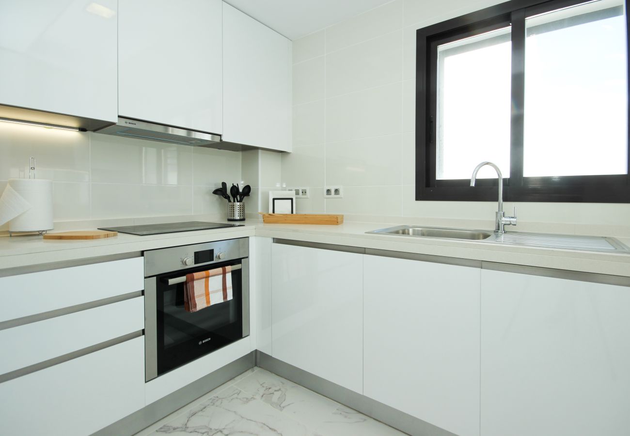 Apartamento en Casares - Ático frente al mar con vistas al mar, Bañera de hidromasaje, Barbacoa