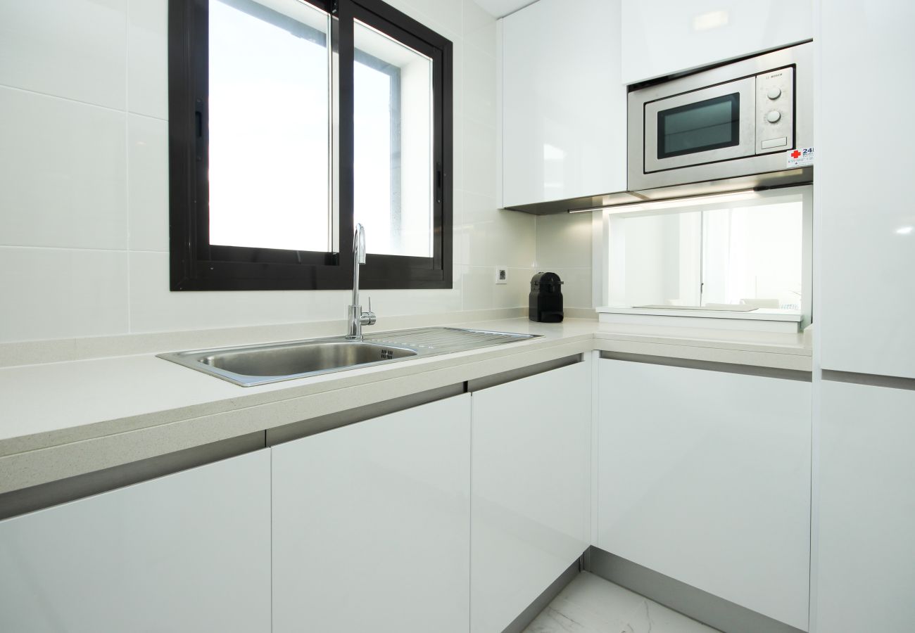 Apartamento en Casares - Ático frente al mar con vistas al mar, Bañera de hidromasaje, Barbacoa