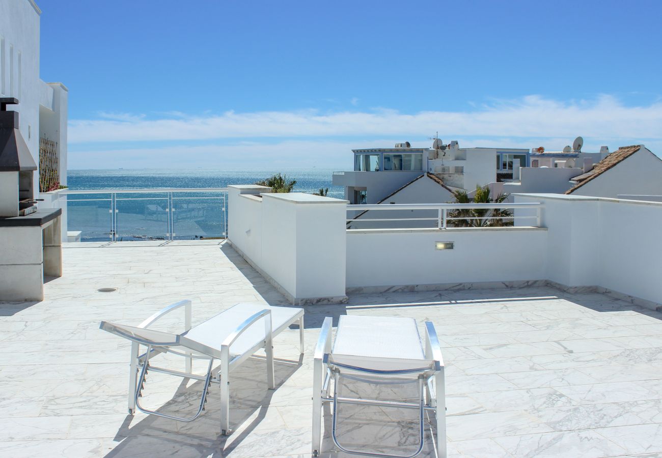 Apartamento en Casares - Ático frente al mar con vistas al mar, Bañera de hidromasaje, Barbacoa