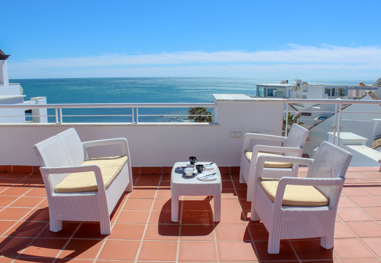 Apartamento en Casares - Ático frente al mar con vistas al mar, Bañera de hidromasaje, Barbacoa