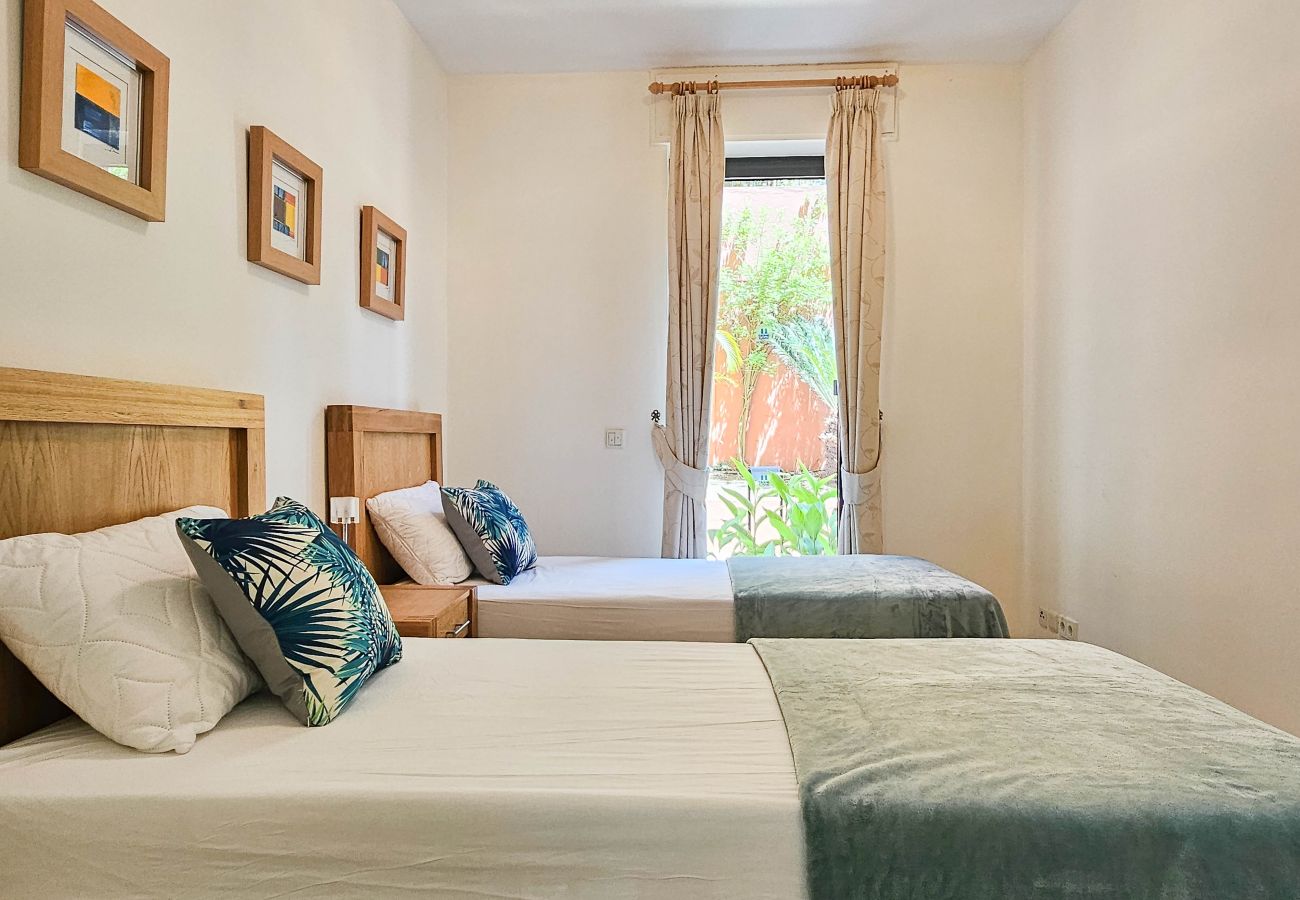 Apartamento en Mijas Costa - Apartamento de dos dormitorios en Calahonda con vistas al mar