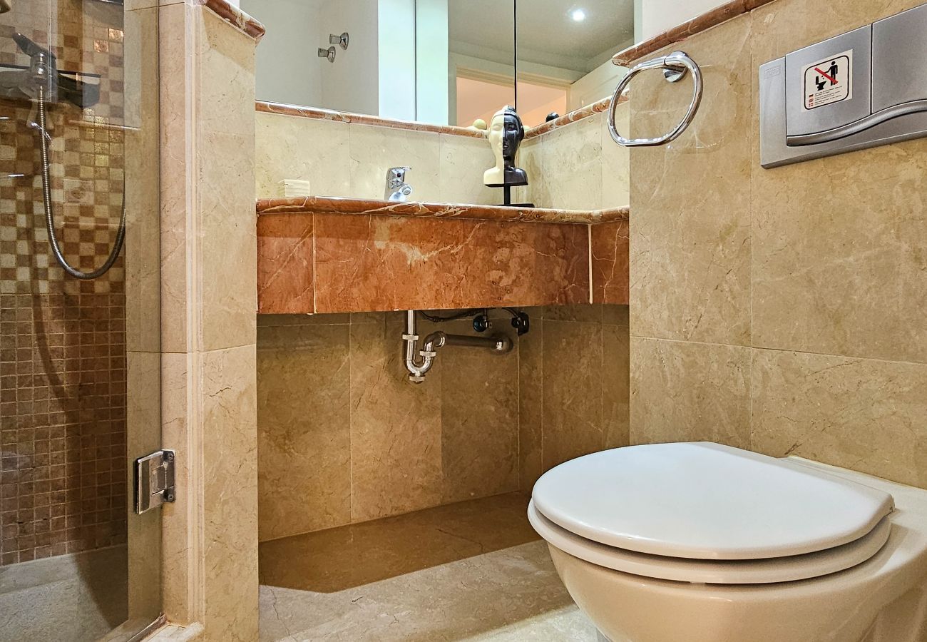 Apartamento en Mijas Costa - Apartamento de dos dormitorios en Calahonda con vistas al mar