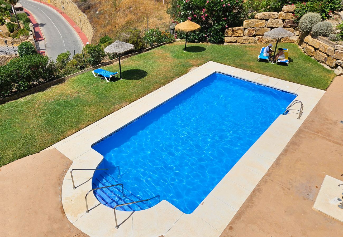 Apartamento en Mijas Costa - Apartamento de dos dormitorios en Calahonda con vistas al mar