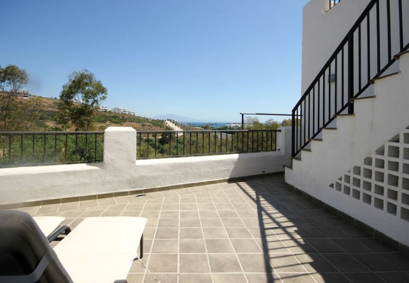 Casa adosada en Casares - Amplia casa adosada de 4 dormitorios en Bahía de Casares