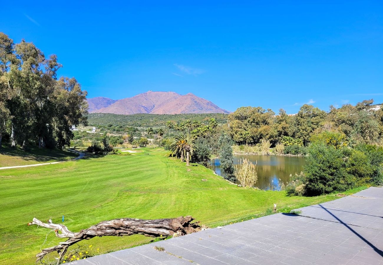 Apartamento en Estepona - Apartamento de dos dormitorios en Mirador Del Golf Estepona