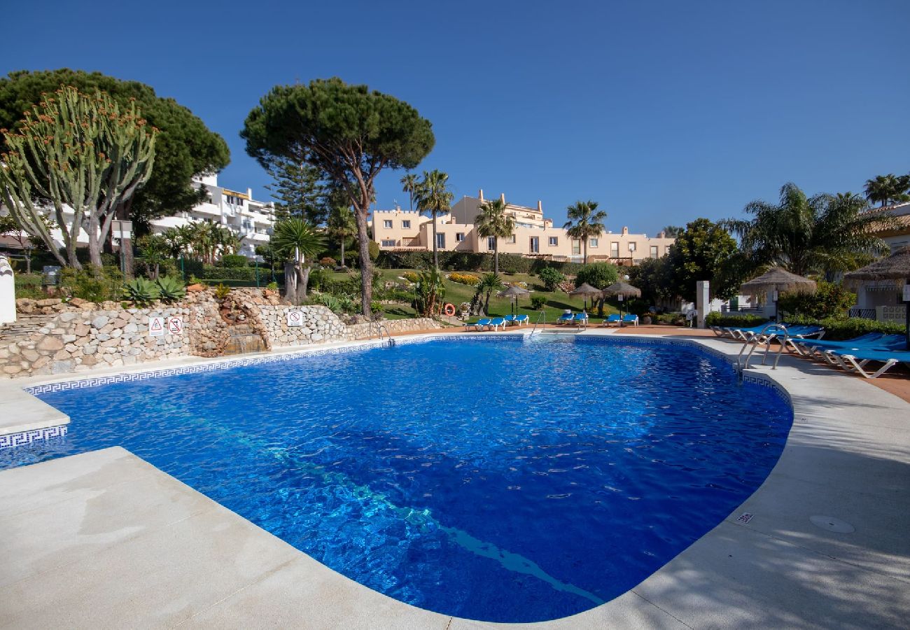 Apartamento en Fuengirola - Casa adosada de 2 dormitorios Marina del Sol cerca de la playa y el pueblo