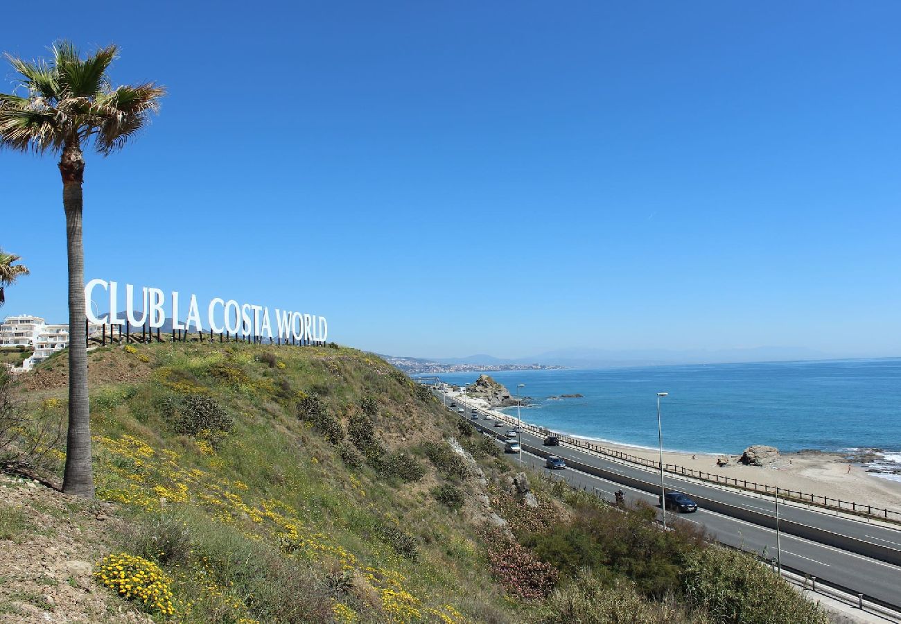 Apartamento en Fuengirola - Casa adosada de 2 dormitorios Marina del Sol cerca de la playa y el pueblo