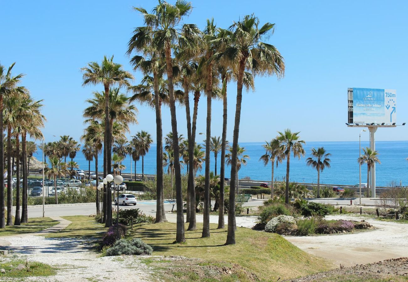 Apartamento en Fuengirola - Casa adosada de 2 dormitorios Marina del Sol cerca de la playa y el pueblo