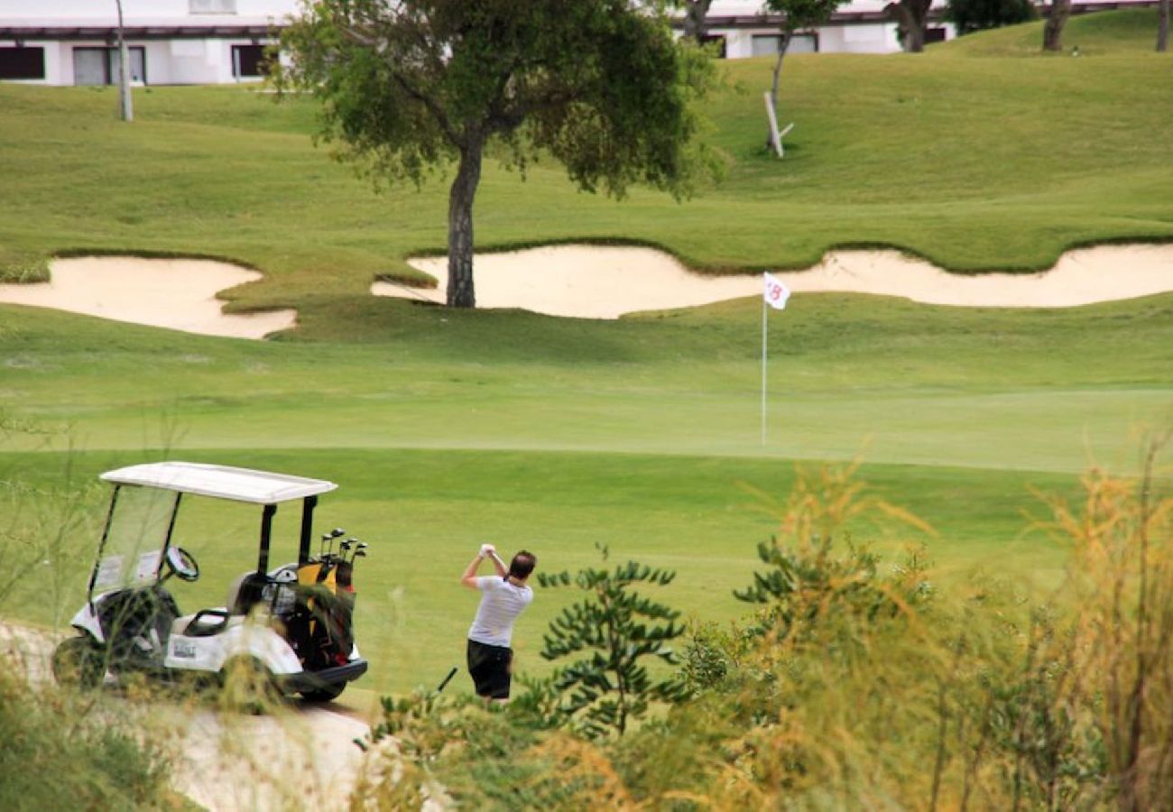 Apartamento en Estepona - Apartamento de 2 dormitorios con vistas al campo de golf de Valle Romano