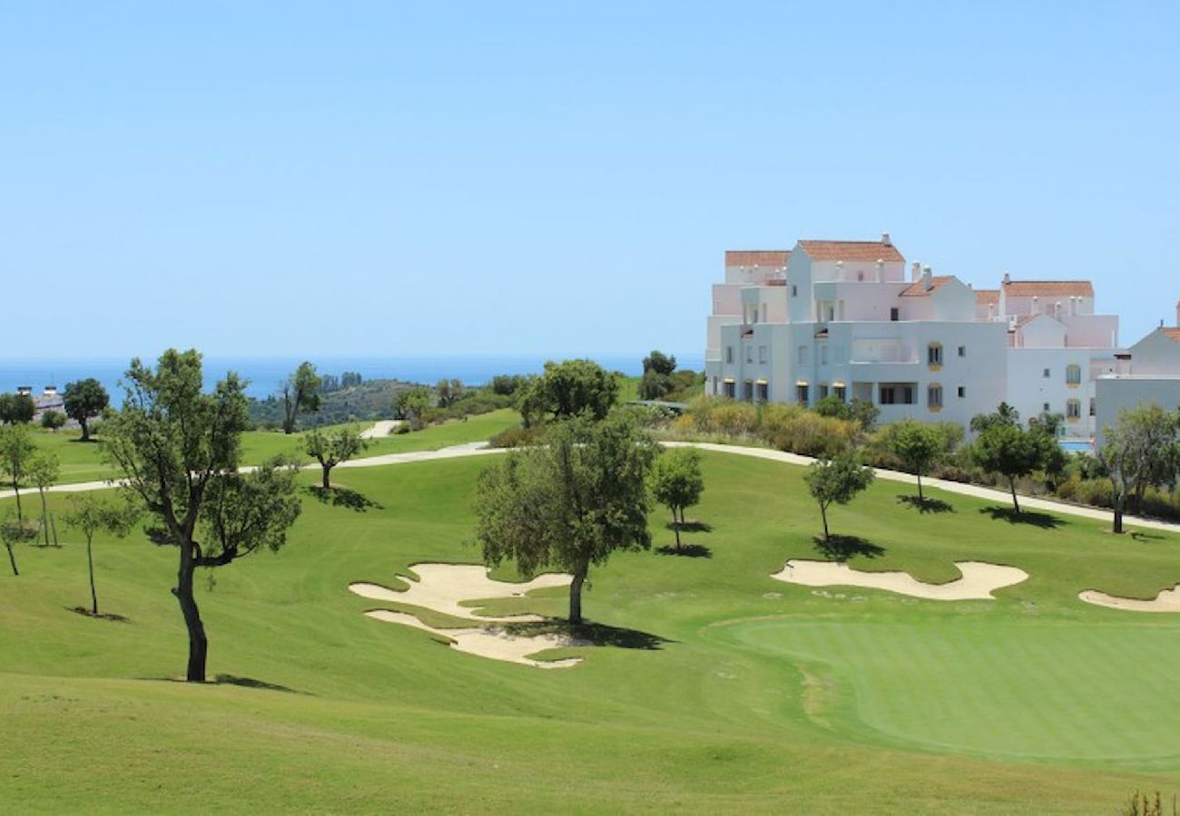 Apartamento en Estepona - Apartamento de 2 dormitorios con vistas al campo de golf de Valle Romano