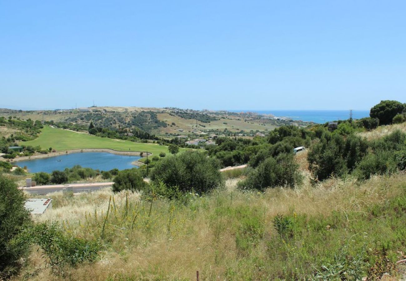 Apartamento en Estepona - Apartamento de 2 dormitorios con vistas al campo de golf de Valle Romano