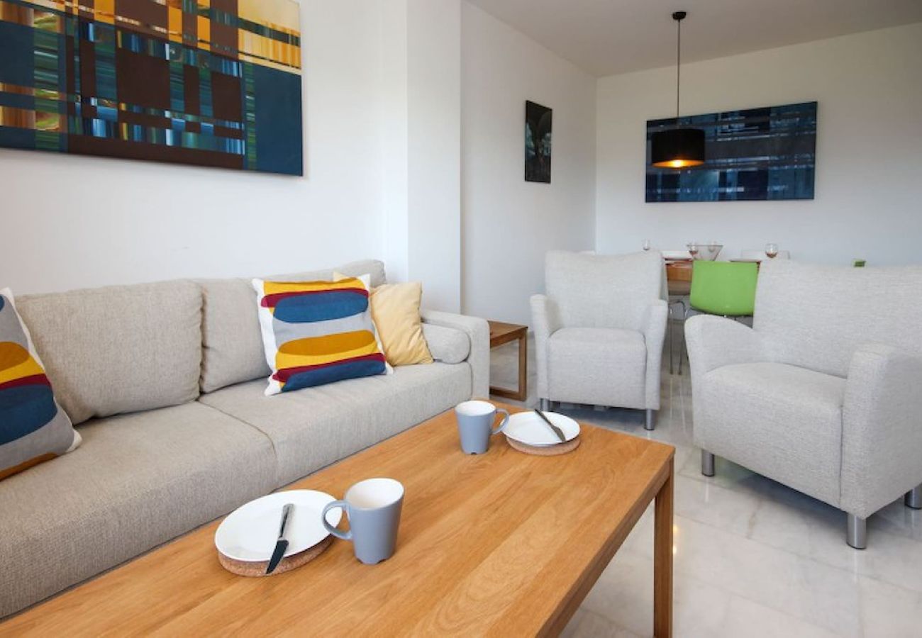 Apartamento en Estepona - Apartamento de 2 dormitorios con vistas al campo de golf de Valle Romano
