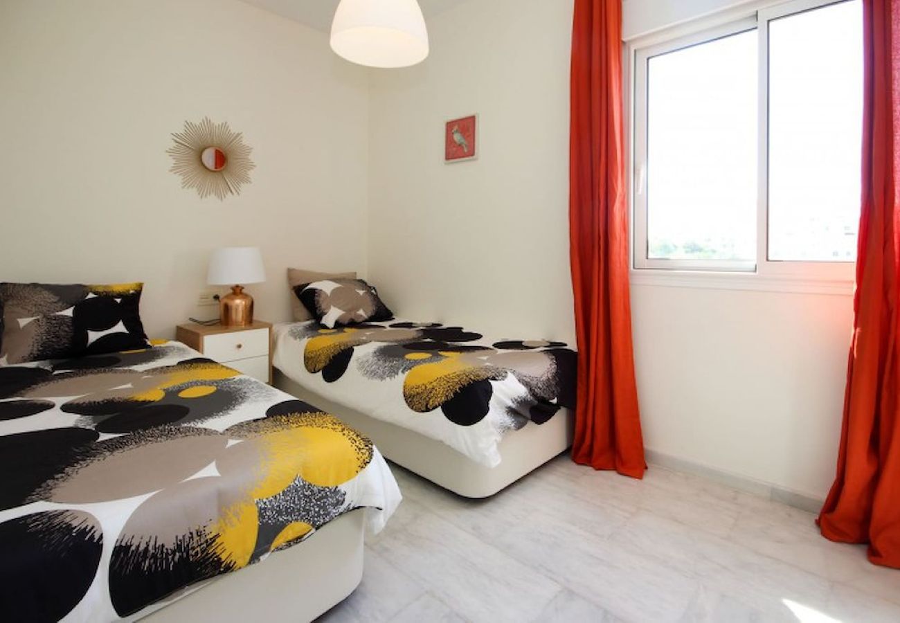 Apartamento en Estepona - Apartamento de 2 dormitorios con vistas al campo de golf de Valle Romano