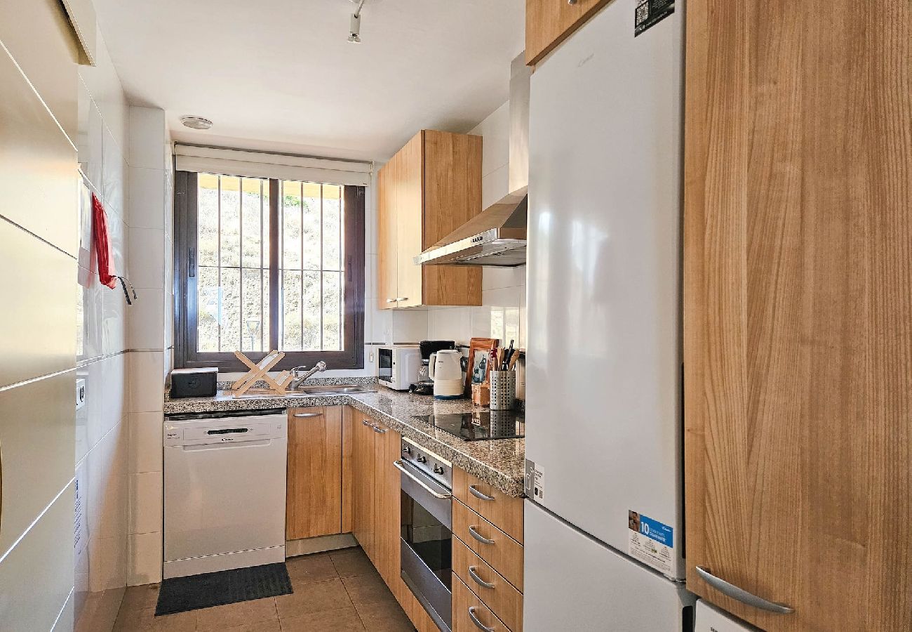 Apartamento en Mijas Costa - 5 piscinas comunitarias y excelentes vistas @ Calanova Sea Golf