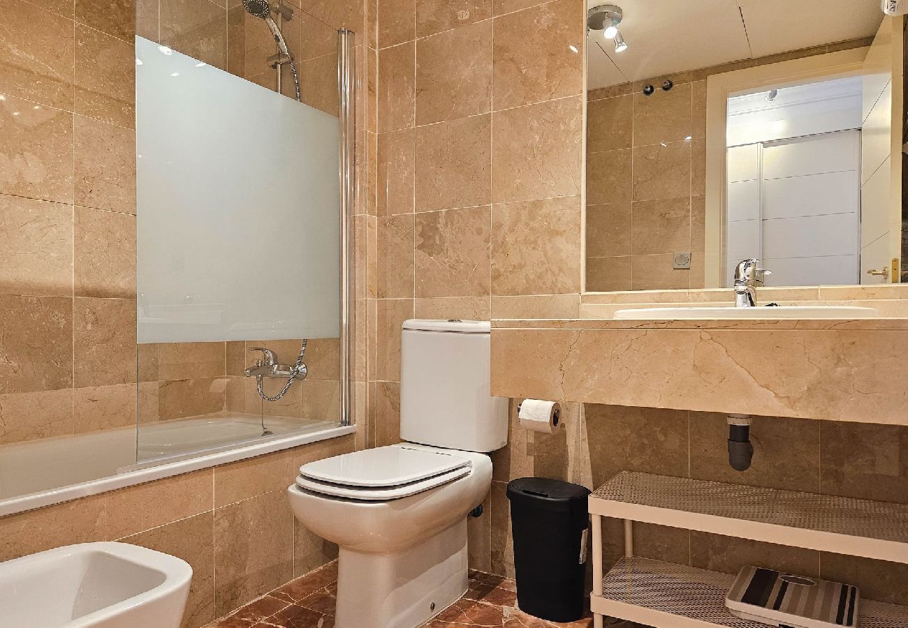 Apartamento en Mijas Costa - 5 piscinas comunitarias y excelentes vistas @ Calanova Sea Golf