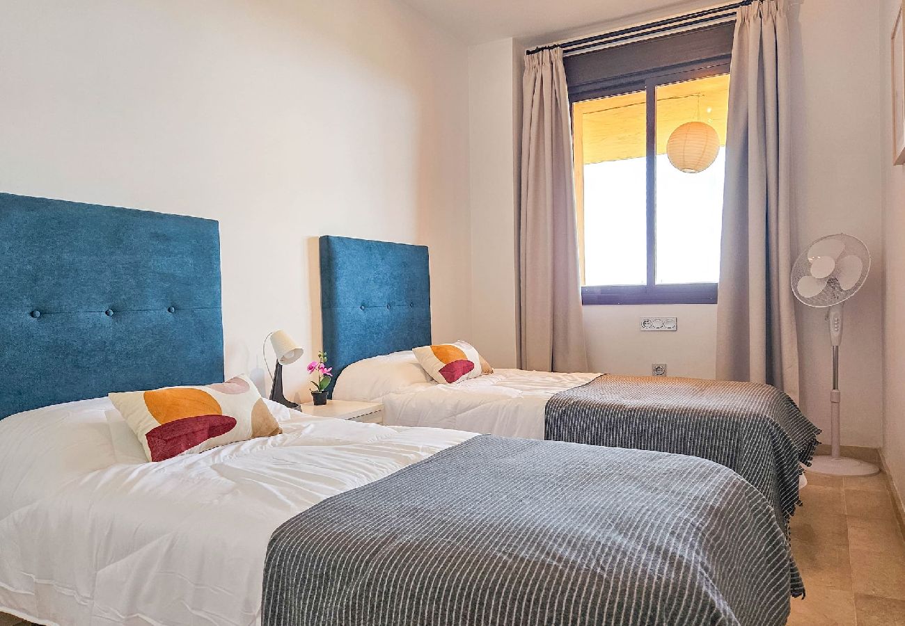 Apartamento en Mijas Costa - 5 piscinas comunitarias y excelentes vistas @ Calanova Sea Golf