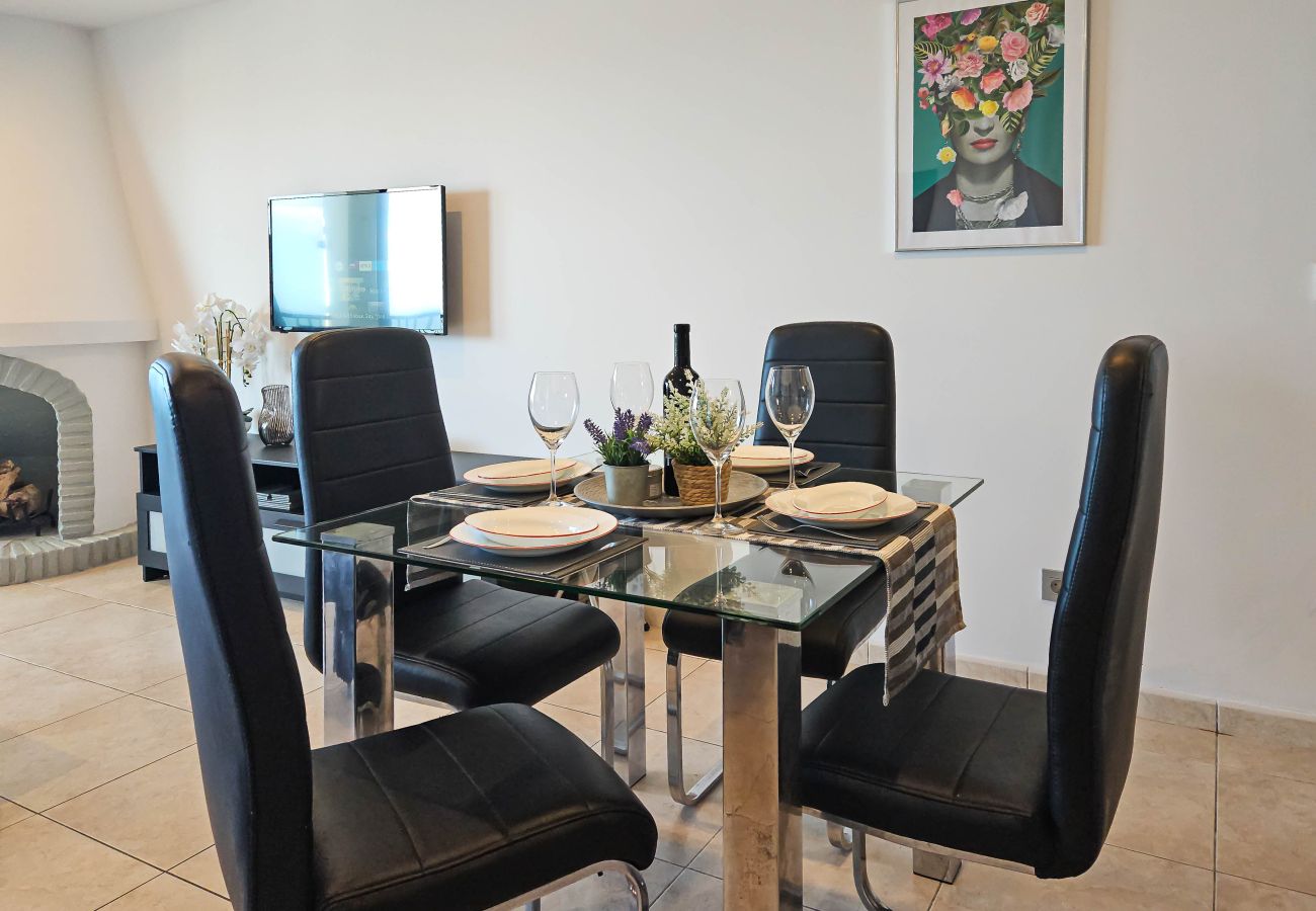 Apartamento en Mijas Costa - Hermosas vistas al mar @ Torrenueva cerca de La Cala
