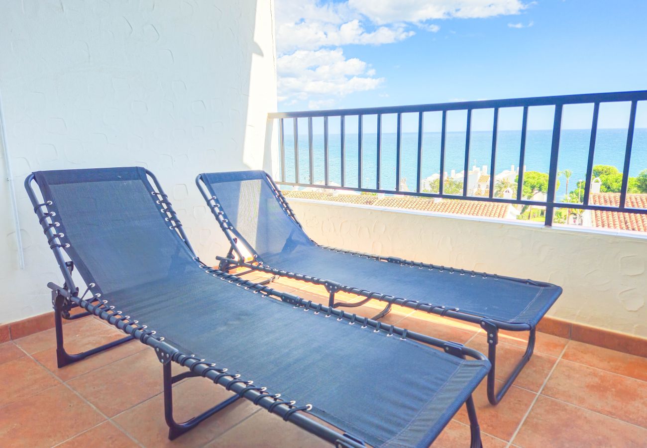 Apartamento en Mijas Costa - Hermosas vistas al mar @ Torrenueva cerca de La Cala