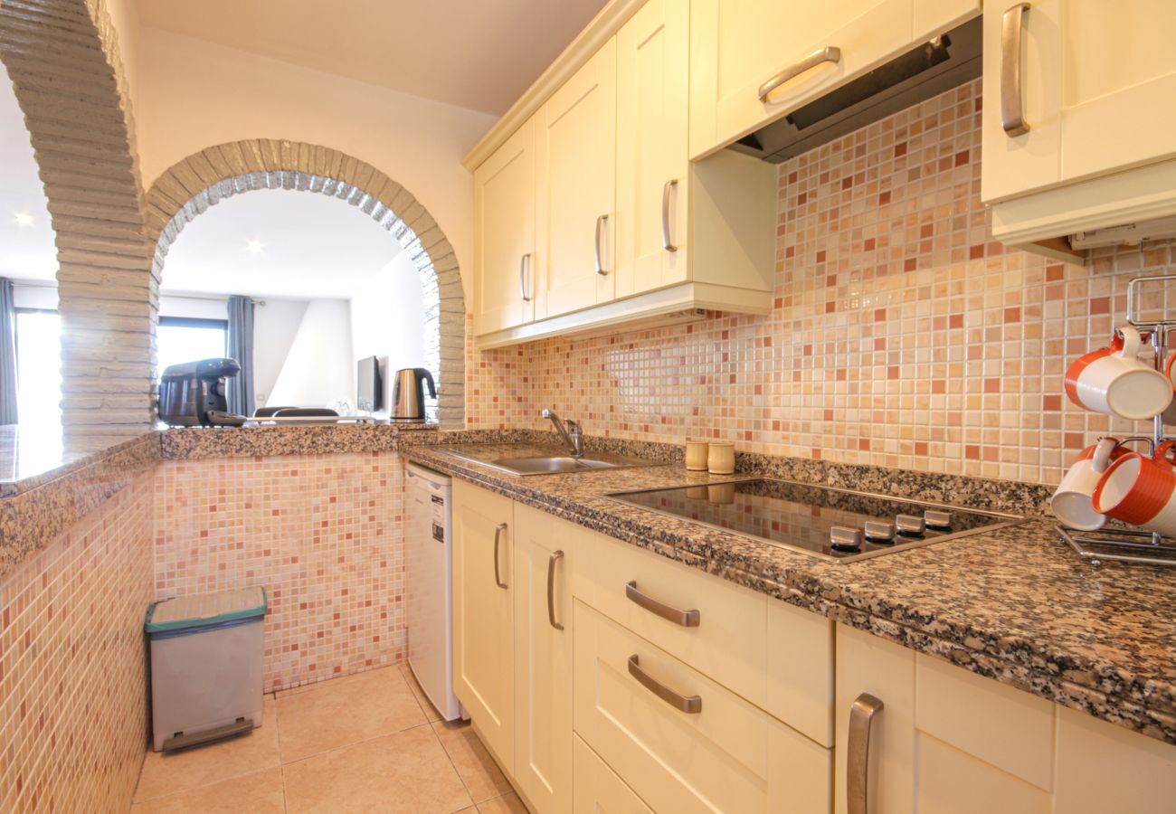 Apartamento en Mijas Costa - Hermosas vistas al mar @ Torrenueva cerca de La Cala