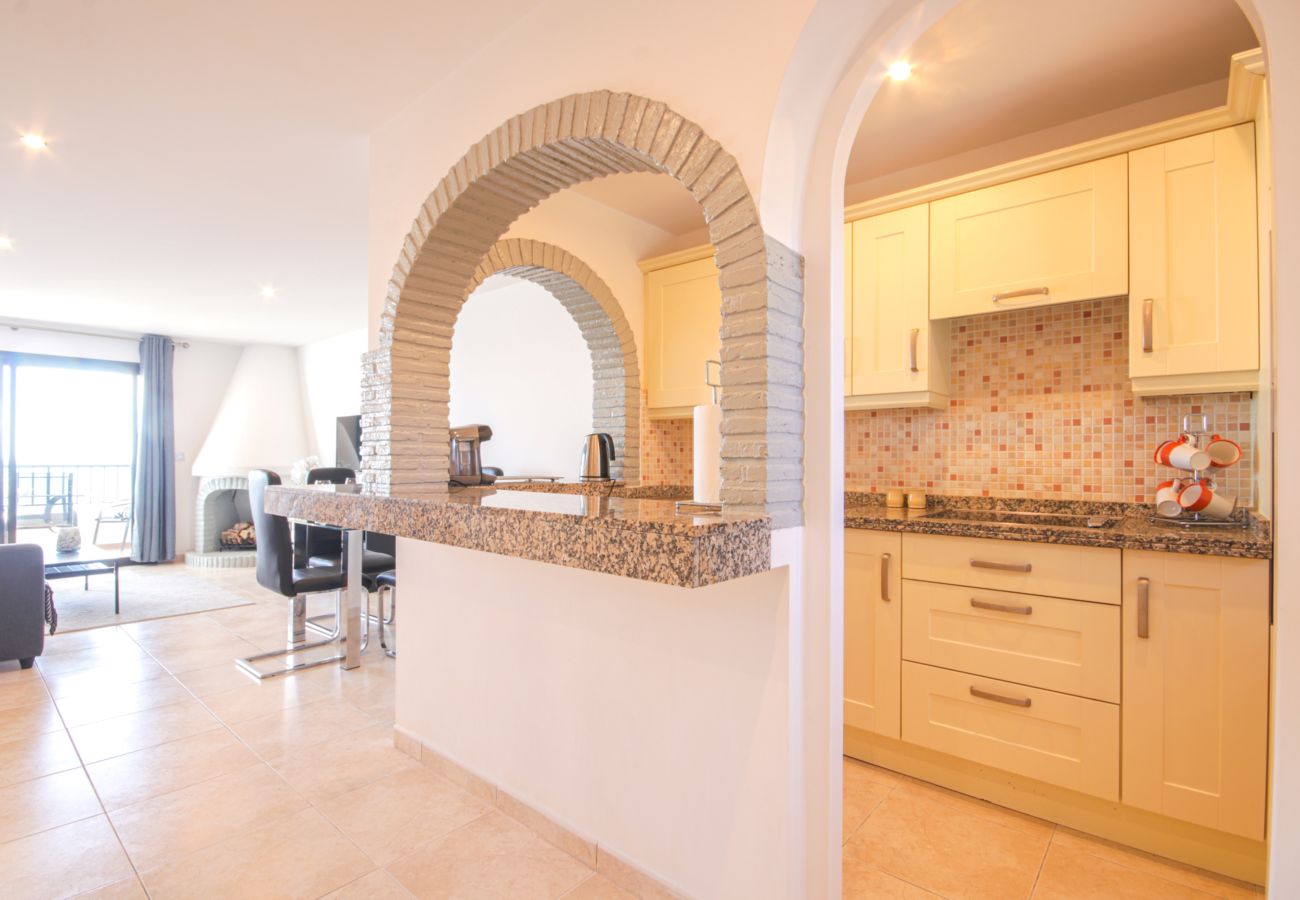 Apartamento en Mijas Costa - Hermosas vistas al mar @ Torrenueva cerca de La Cala
