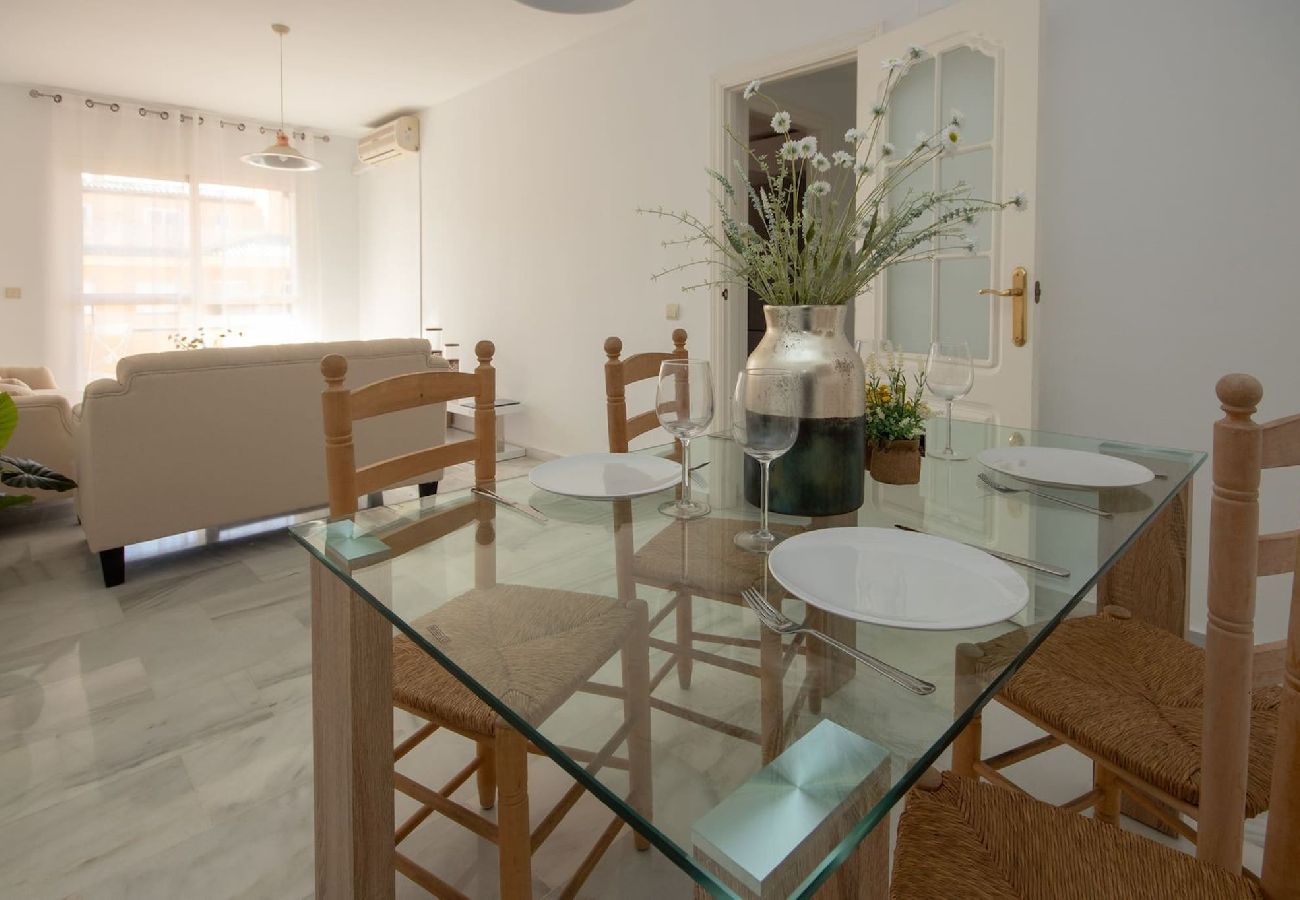 Apartamento en Manilva - Apartamento de 2 dormitorios en alquiler vacacional en Jardines de Sabinillas Manilva