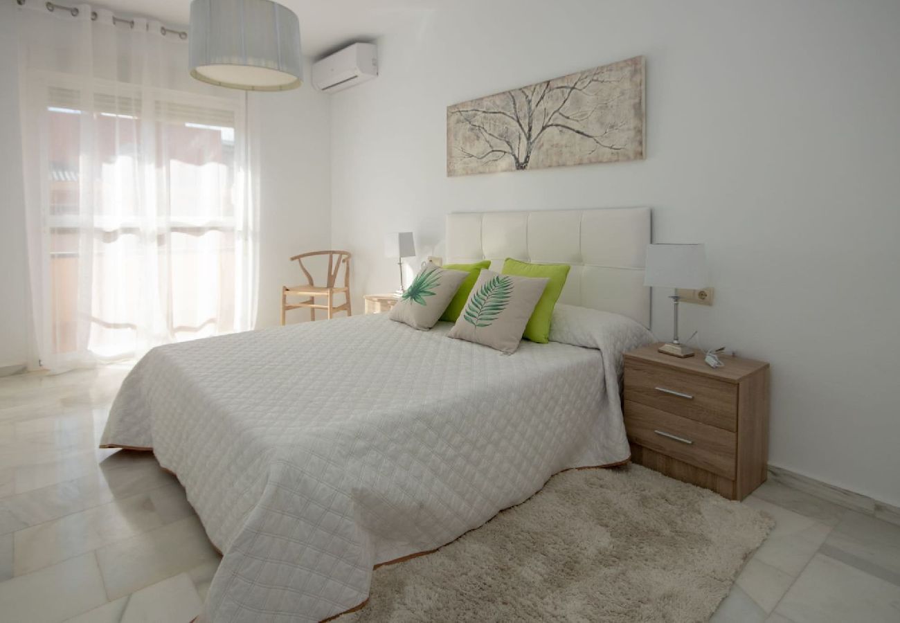 Apartamento en Manilva - Apartamento de 2 dormitorios en alquiler vacacional en Jardines de Sabinillas Manilva