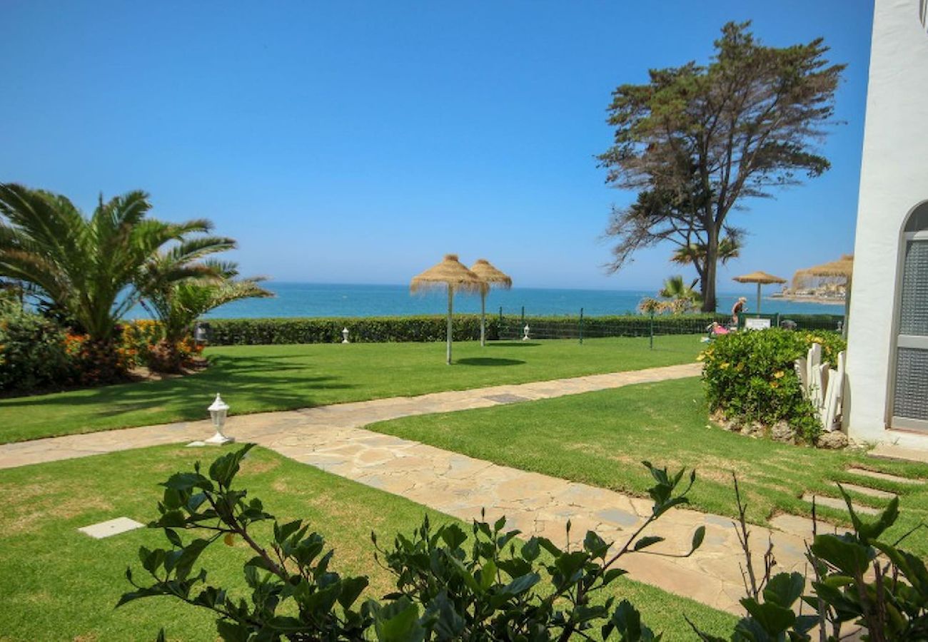 Apartamento en Mijas Costa - Apartamento con jardín Rocas del Mar, Riviera del Sol