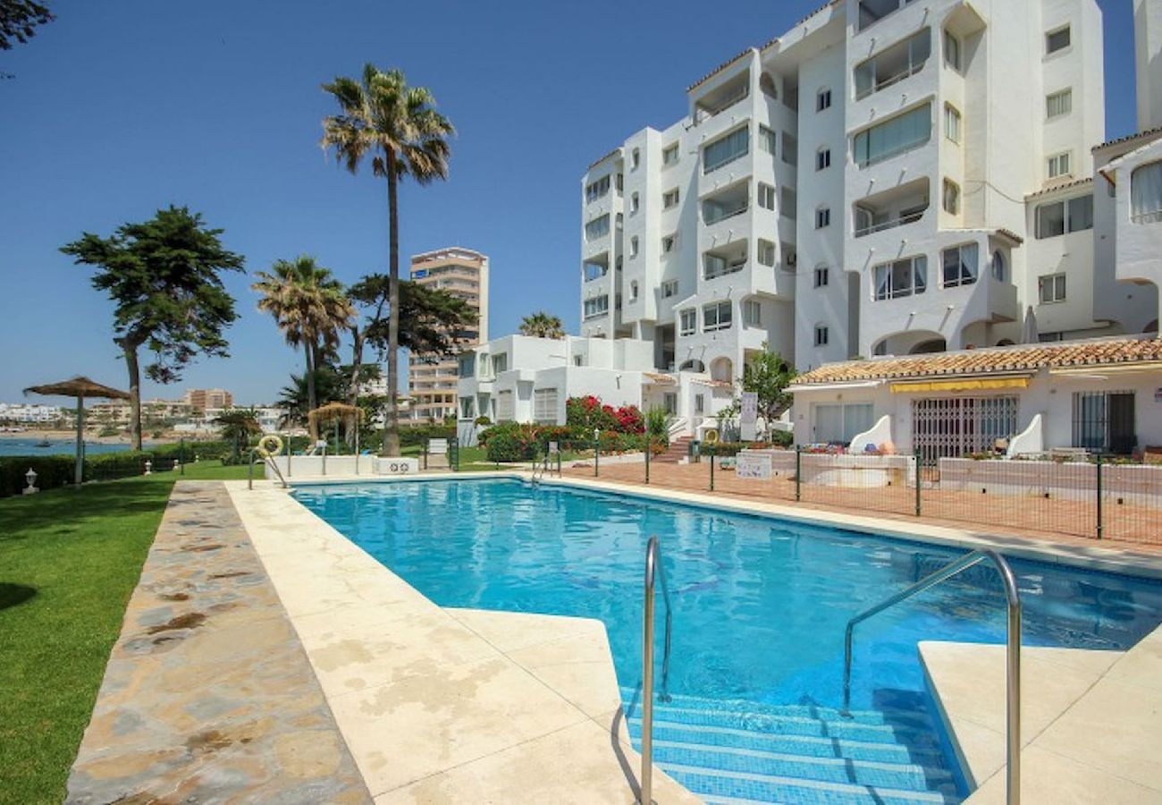 Apartamento en Mijas Costa - Apartamento con jardín Rocas del Mar, Riviera del Sol