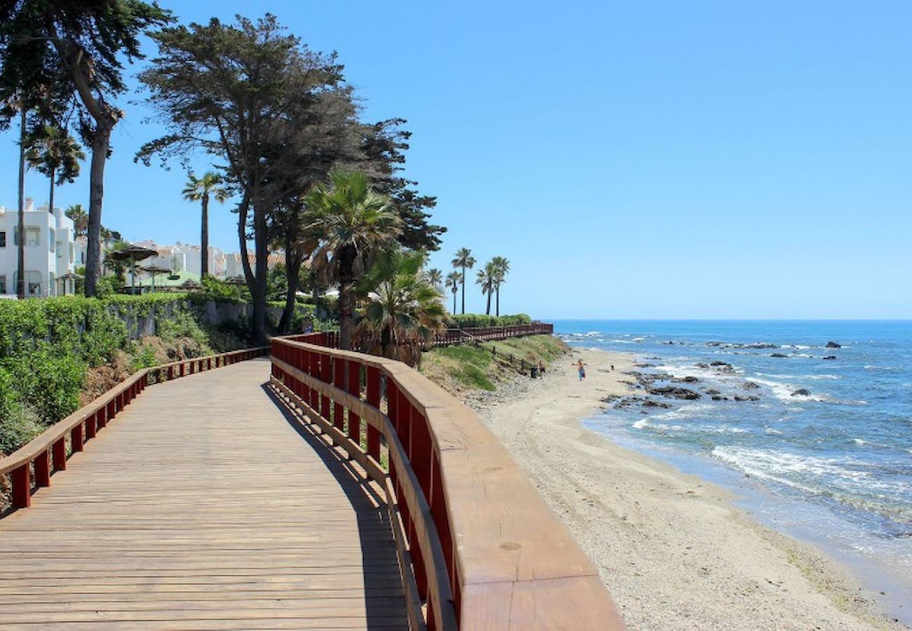 Apartamento en Mijas Costa - Apartamento con jardín Rocas del Mar, Riviera del Sol