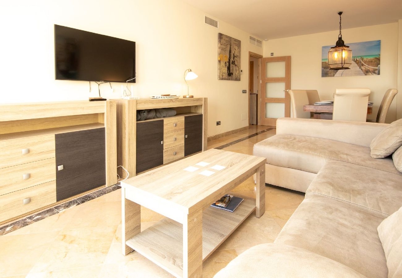 Apartamento en Manilva - Marina de Castillo Primera línea de playa Puerto Duquesa