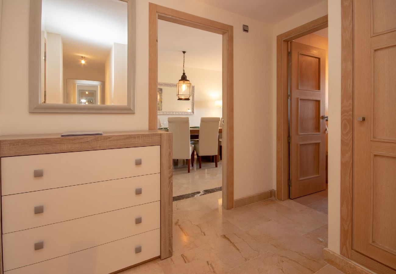 Apartamento en Manilva - Marina de Castillo Primera línea de playa Puerto Duquesa