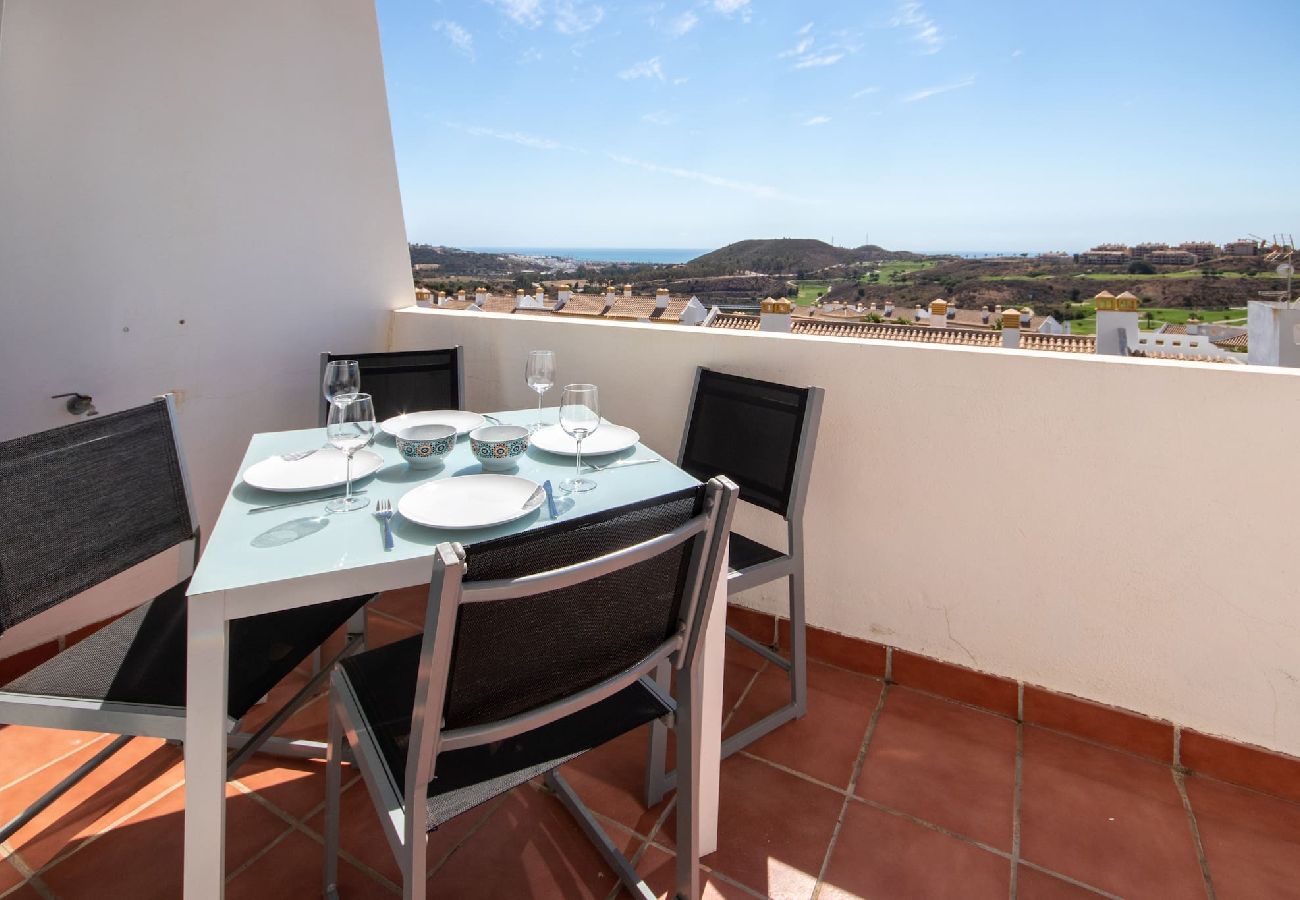 Apartamento en Mijas Costa - Apartamento de 2 dormitorios en primera línea de Calanova Grand Golf