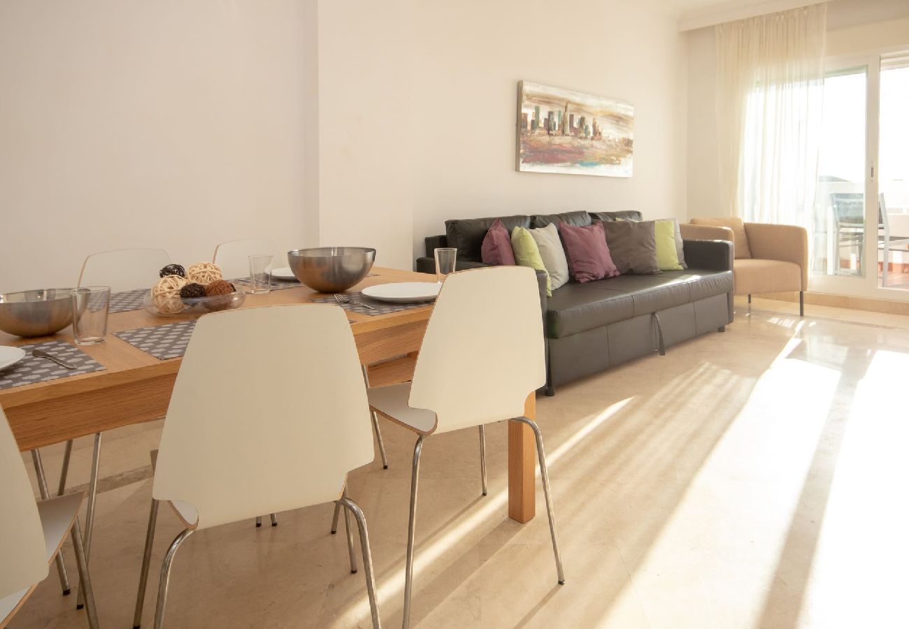 Apartamento en Mijas Costa - Apartamento de 2 dormitorios en primera línea de Calanova Grand Golf