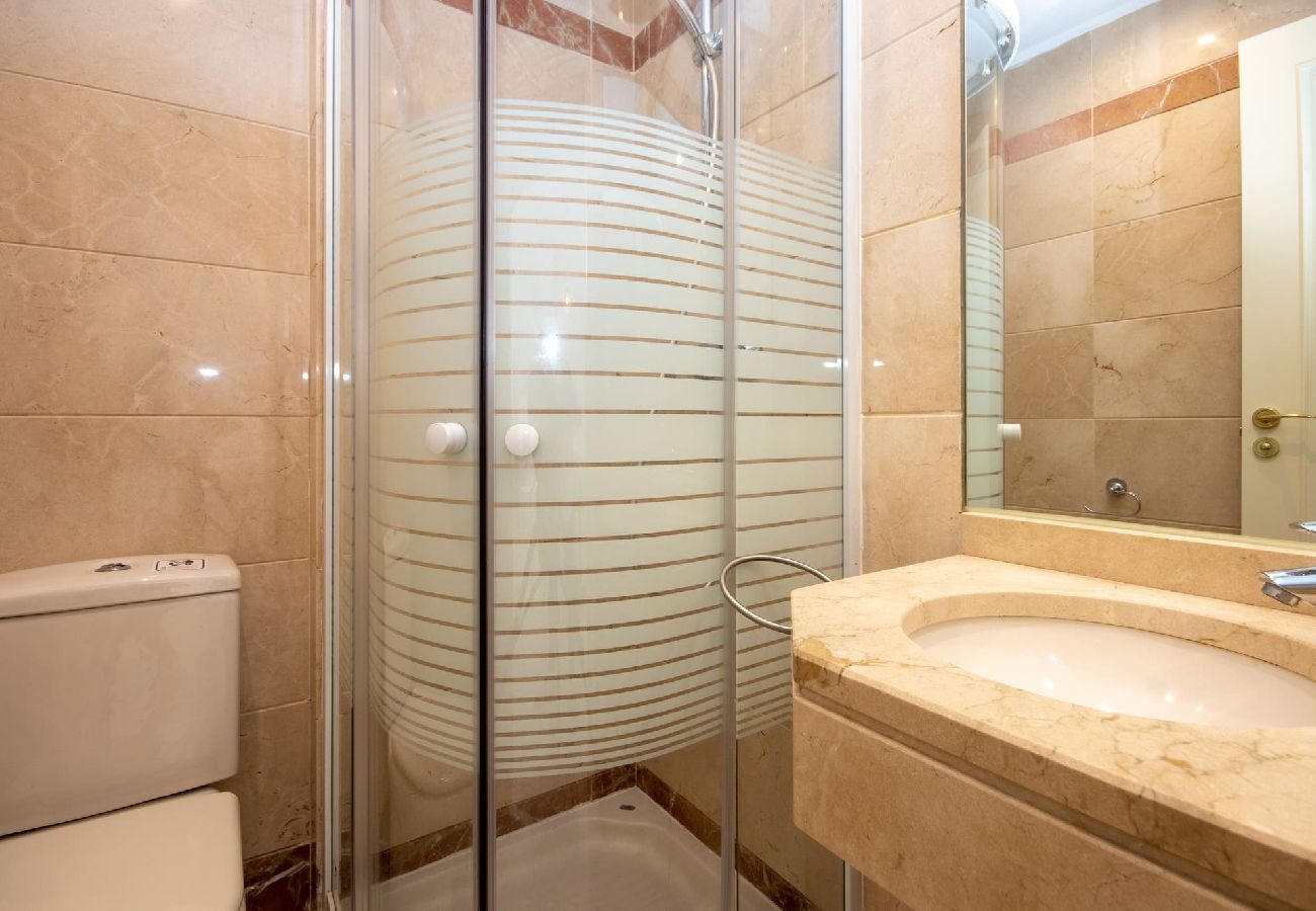 Apartamento en Mijas Costa - Apartamento de 2 dormitorios en primera línea de Calanova Grand Golf