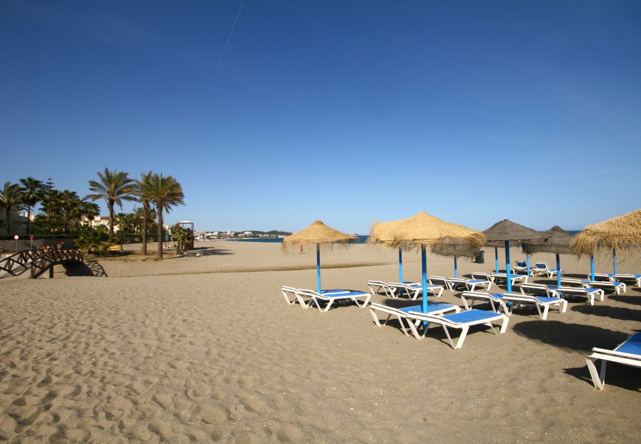 Apartamento en Mijas Costa - Apartamento de 2 dormitorios en primera línea de Calanova Grand Golf