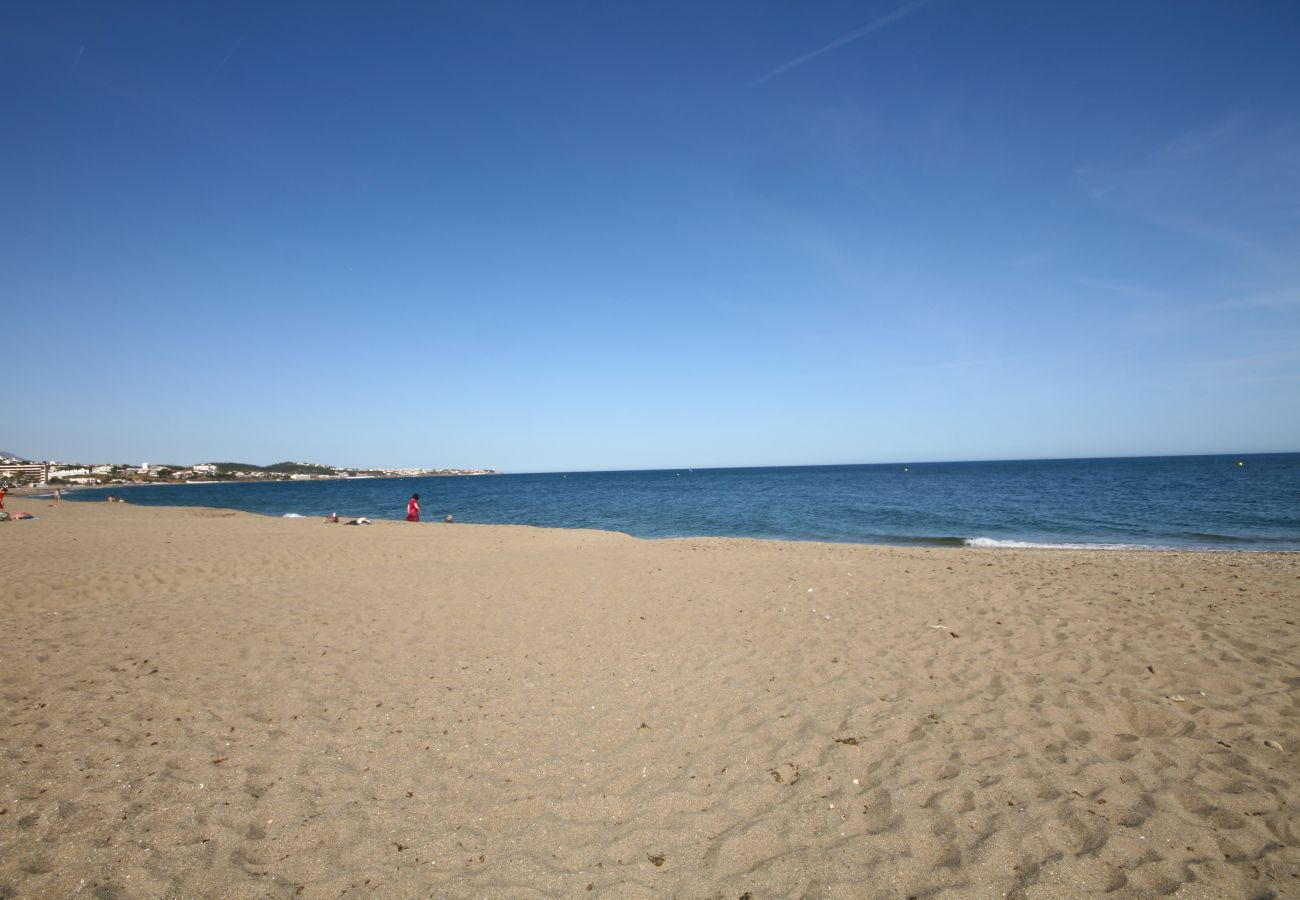Apartamento en Mijas Costa - Apartamento de 2 dormitorios en primera línea de Calanova Grand Golf