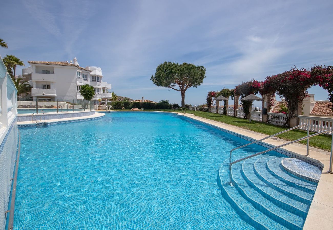 Apartamento en Mijas Costa - Luminoso y alegre apartamento de 2 dormitorios, Calahonda