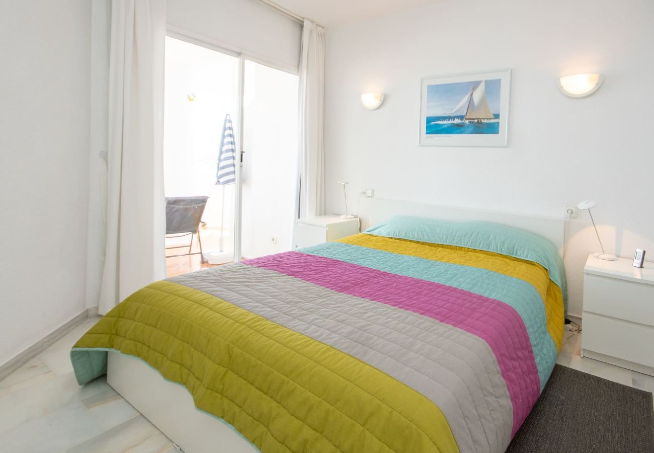 Apartamento en Mijas Costa - Luminoso y alegre apartamento de 2 dormitorios, Calahonda