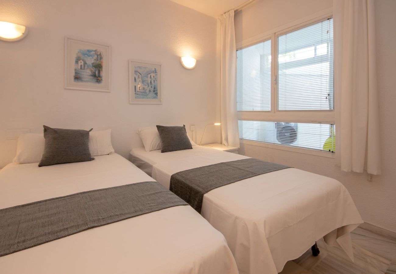 Apartamento en Mijas Costa - Luminoso y alegre apartamento de 2 dormitorios, Calahonda