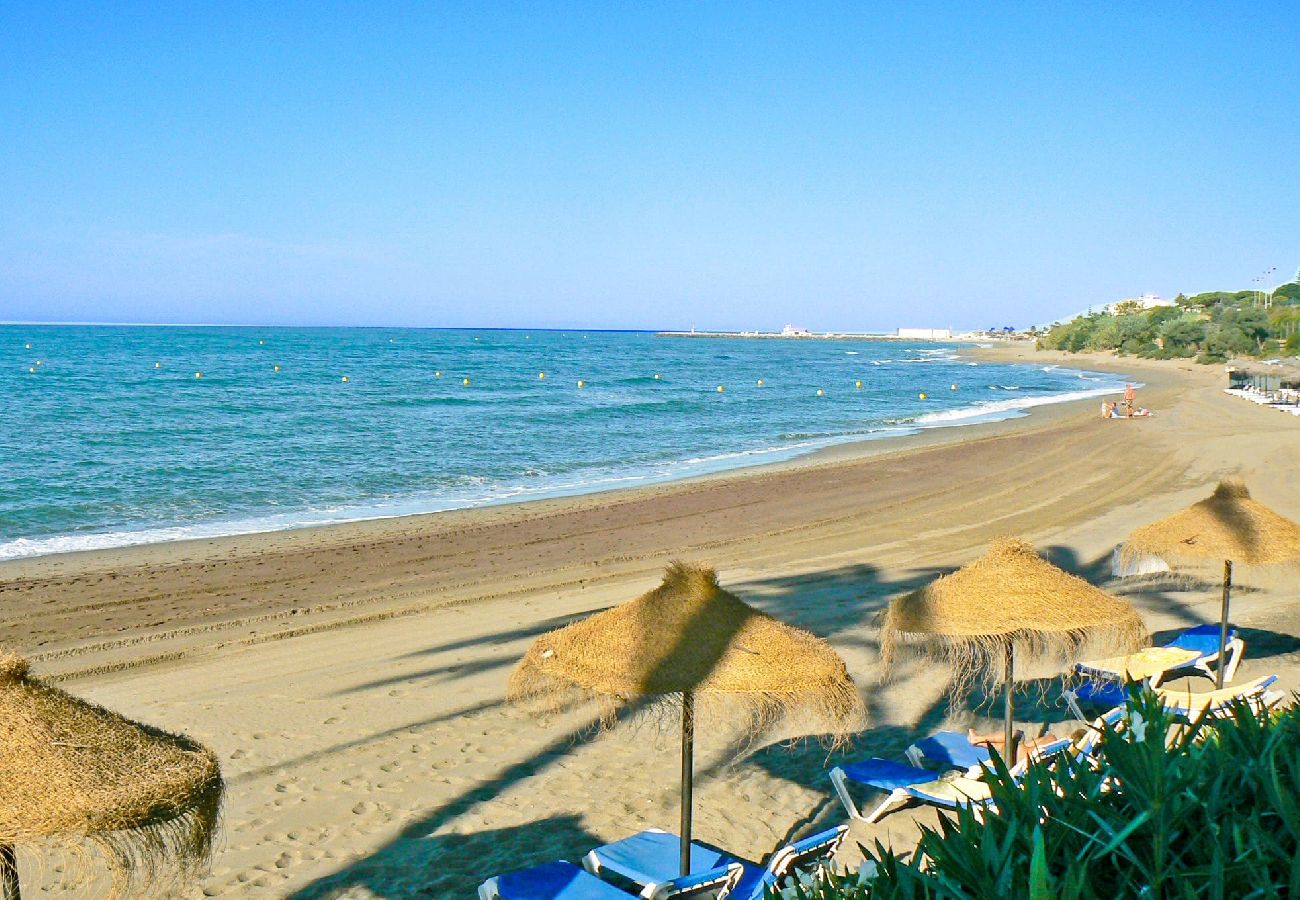 Apartamento en Mijas Costa - Luminoso y alegre apartamento de 2 dormitorios, Calahonda