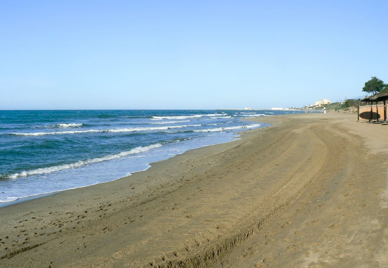 Apartamento en Mijas Costa - Luminoso y alegre apartamento de 2 dormitorios, Calahonda