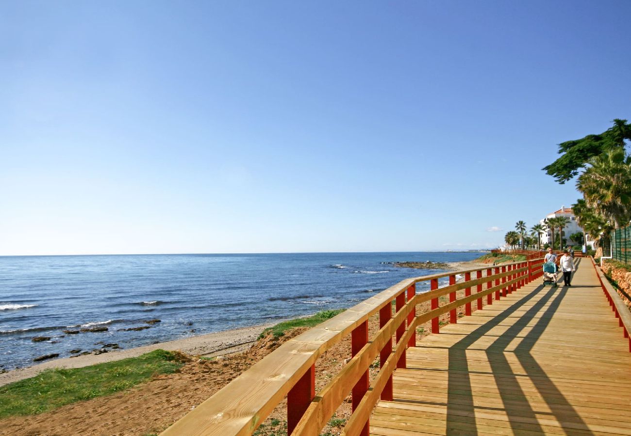 Apartamento en Mijas Costa - Luminoso y alegre apartamento de 2 dormitorios, Calahonda