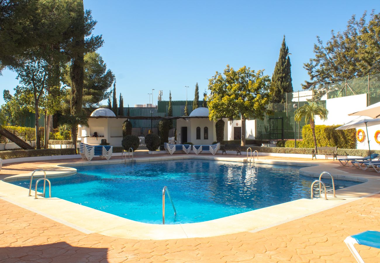 Apartamento en Marbella - Puerto Banús, a 400 metros de la playa.