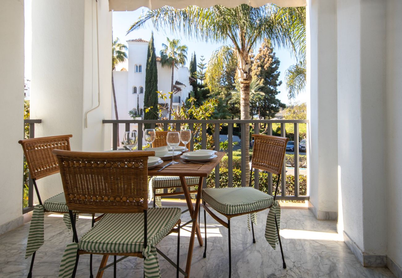 Apartamento en Marbella - Puerto Banús, a 400 metros de la playa.