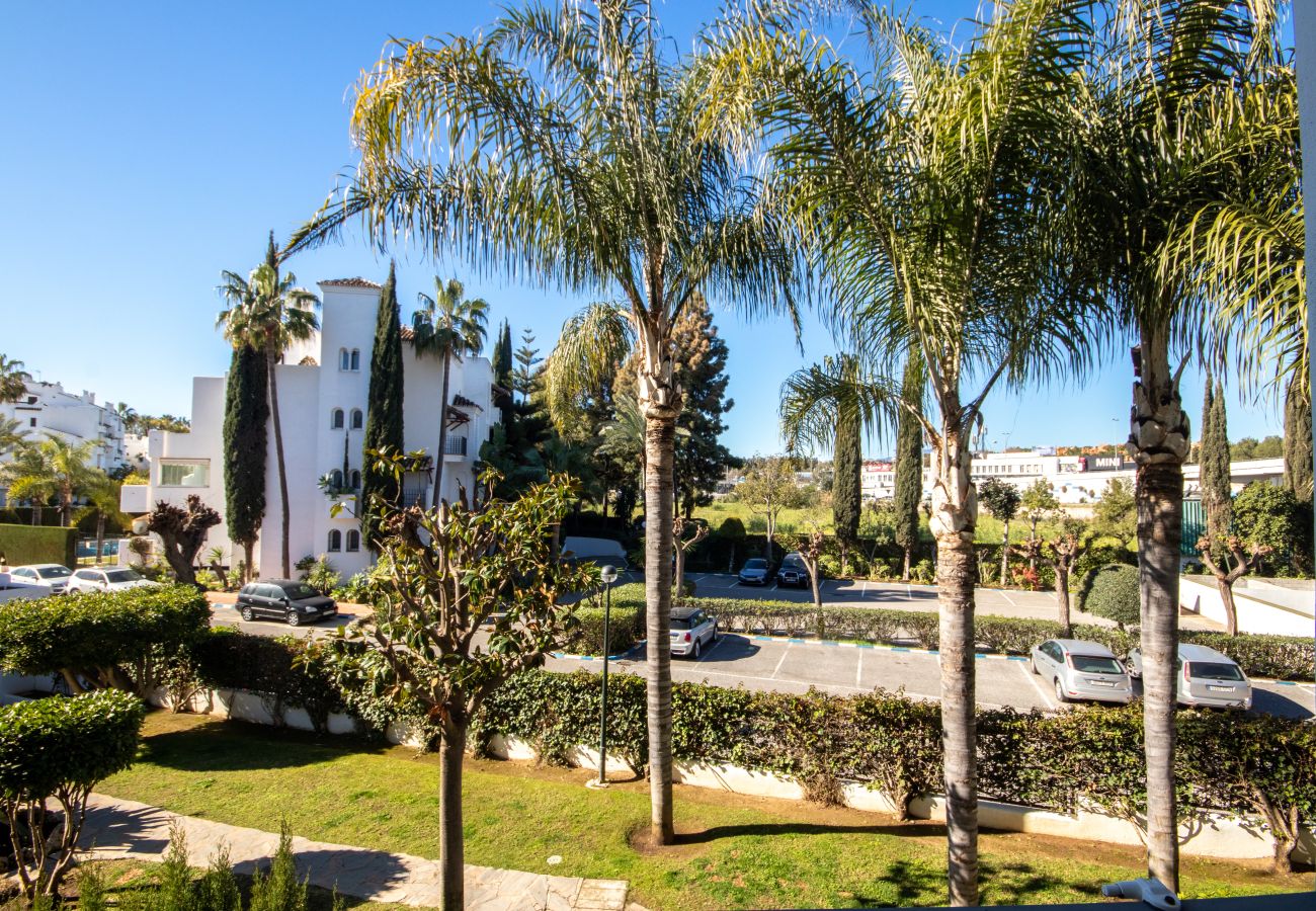 Apartamento en Marbella - Puerto Banús, a 400 metros de la playa.
